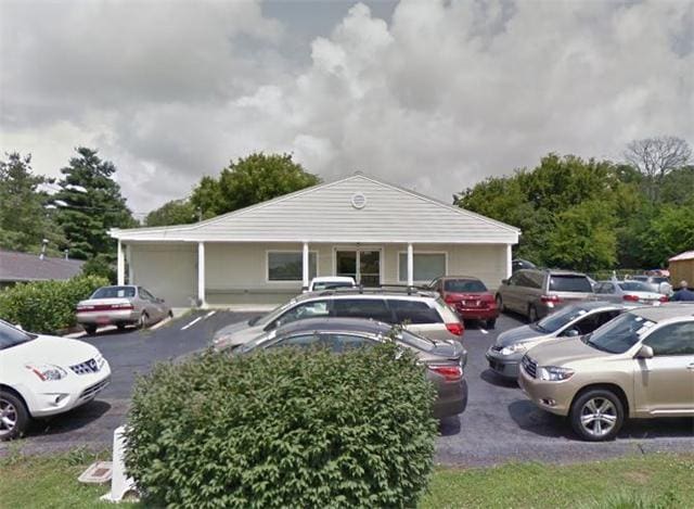 1209 Lakeview Drive