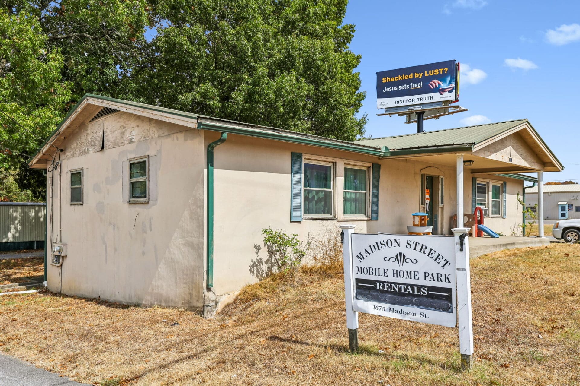 1675 Madison St Shelbyville, Tennessee 37160 — image 6