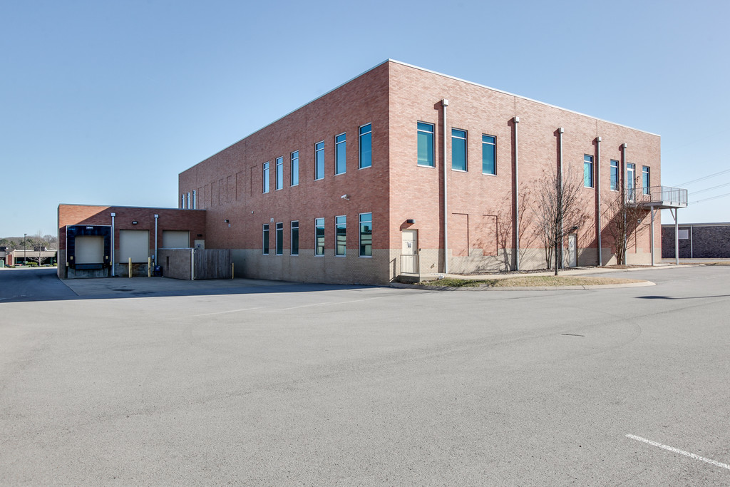 1005 Flag Pole Ct. Brentwood TN 37027 — image 2