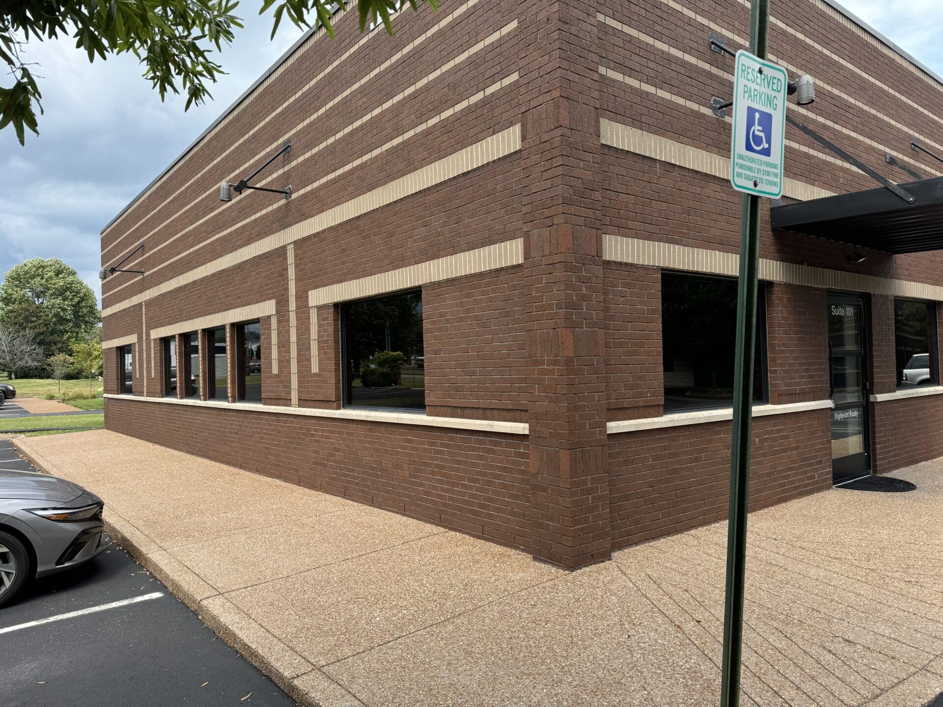 1804 Williamson Ct, Unit 101, Brentwood TN 37027