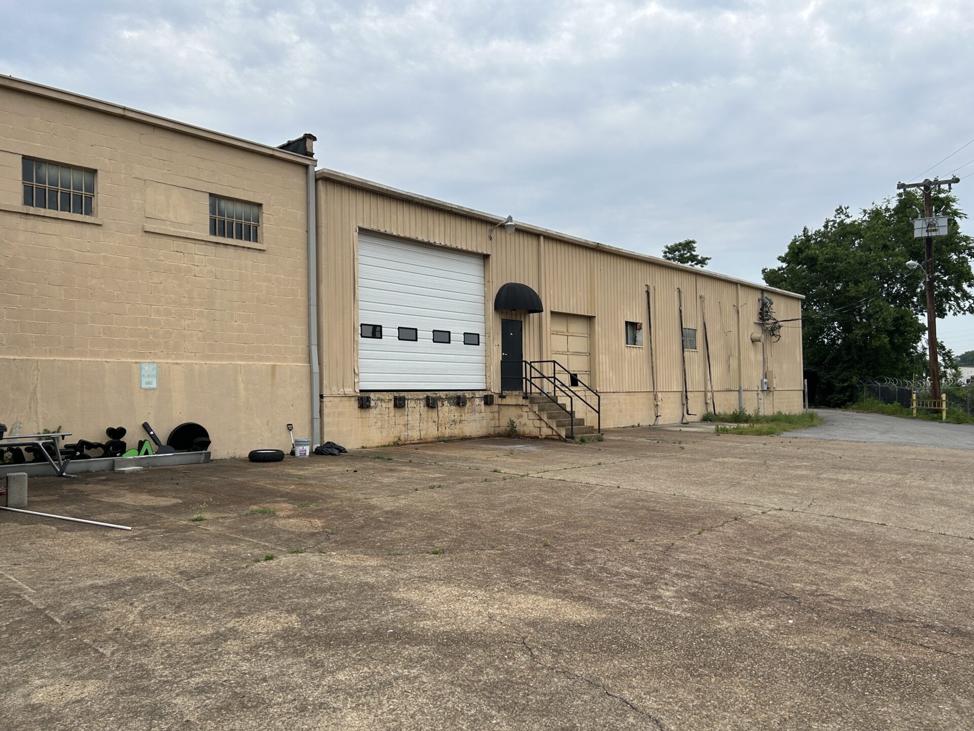 1001 W Kirkland Ave Nashville, TN 37216-3019 — image 1