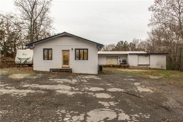 7103 Cardinal Lane