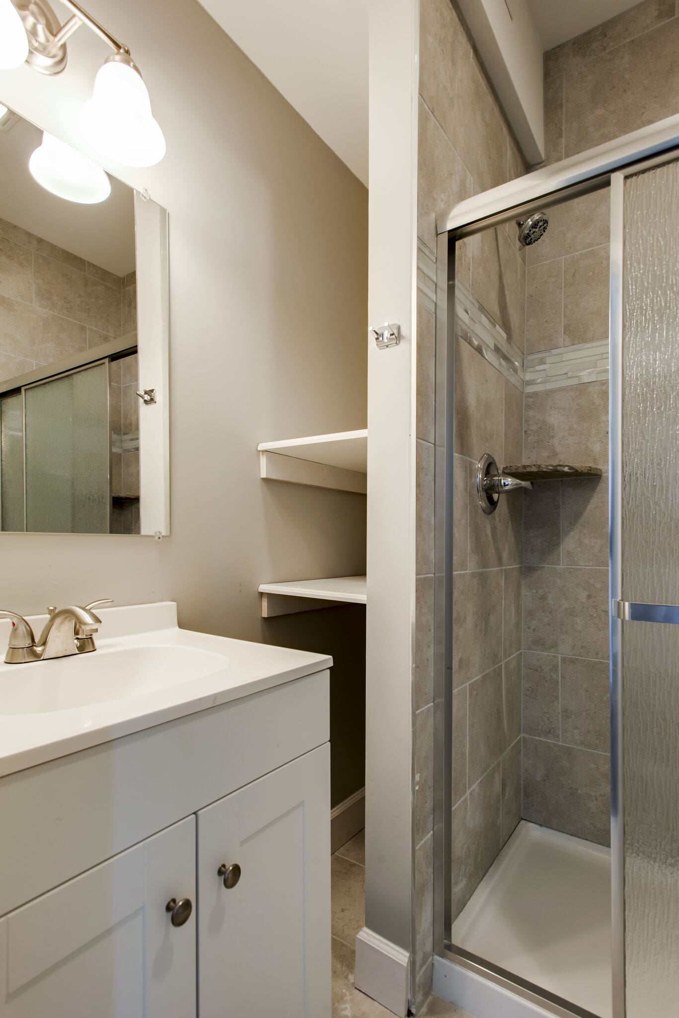 117 28th Ave N. Nashville Tn 37203. Suite 200 — image 20