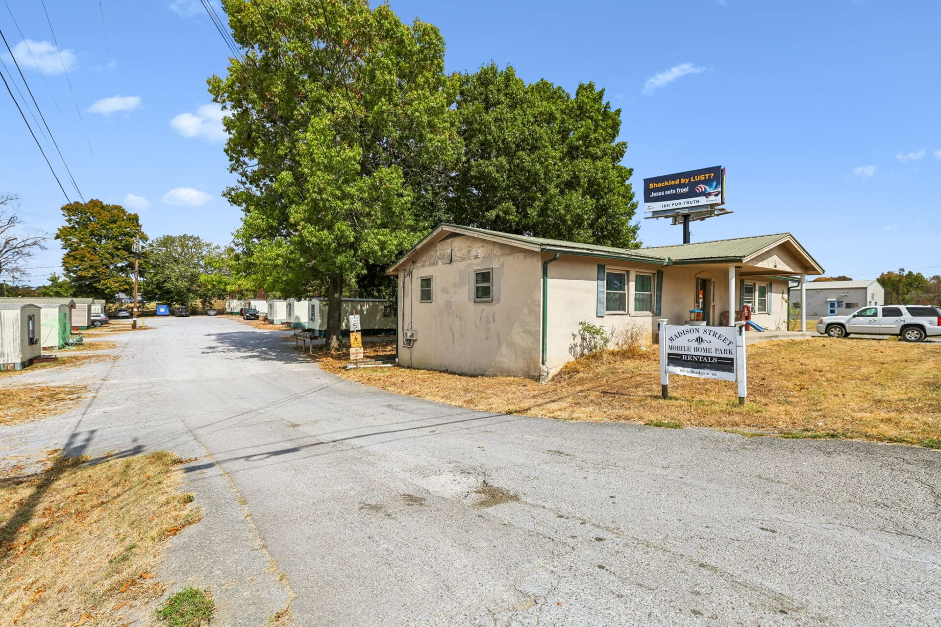 1675 Madison St Shelbyville, Tennessee 37160 — image 5