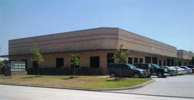 4918 Main Street, Unit 10